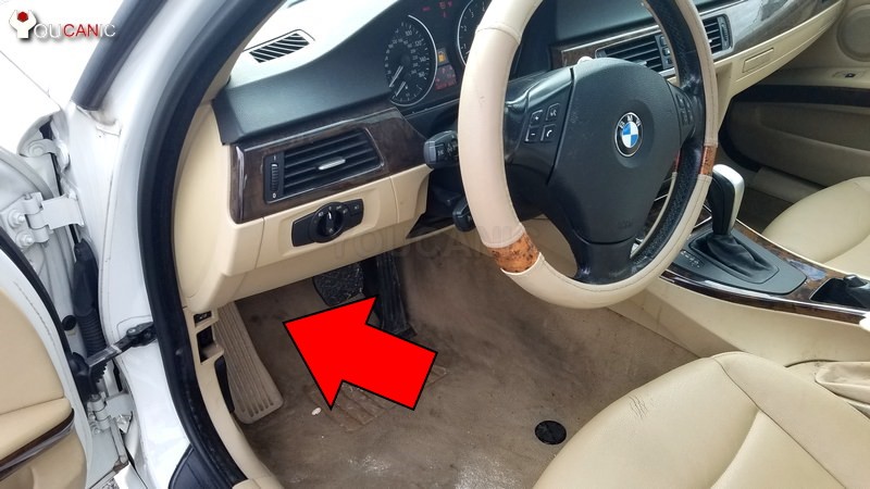 BMW X5 OBD2 Port Under Dash Location